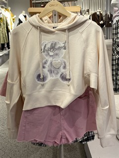 服裝商場實拍圖庫_全球服裝零售批發市場實拍_服裝展會實拍